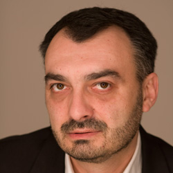 Branislav Janković O vukovima i senkama